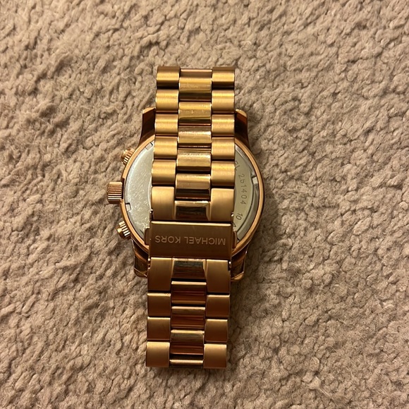Michael Kors Runway Pink Dial Rose Gold-tone Ladies Watch Mk5931